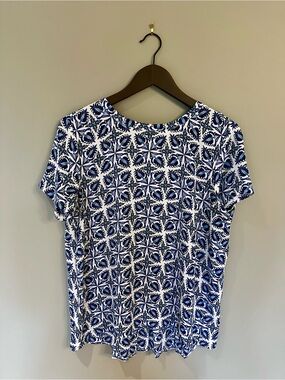 LOFT Blue and White Short Sleeve Tile-Print Tee
